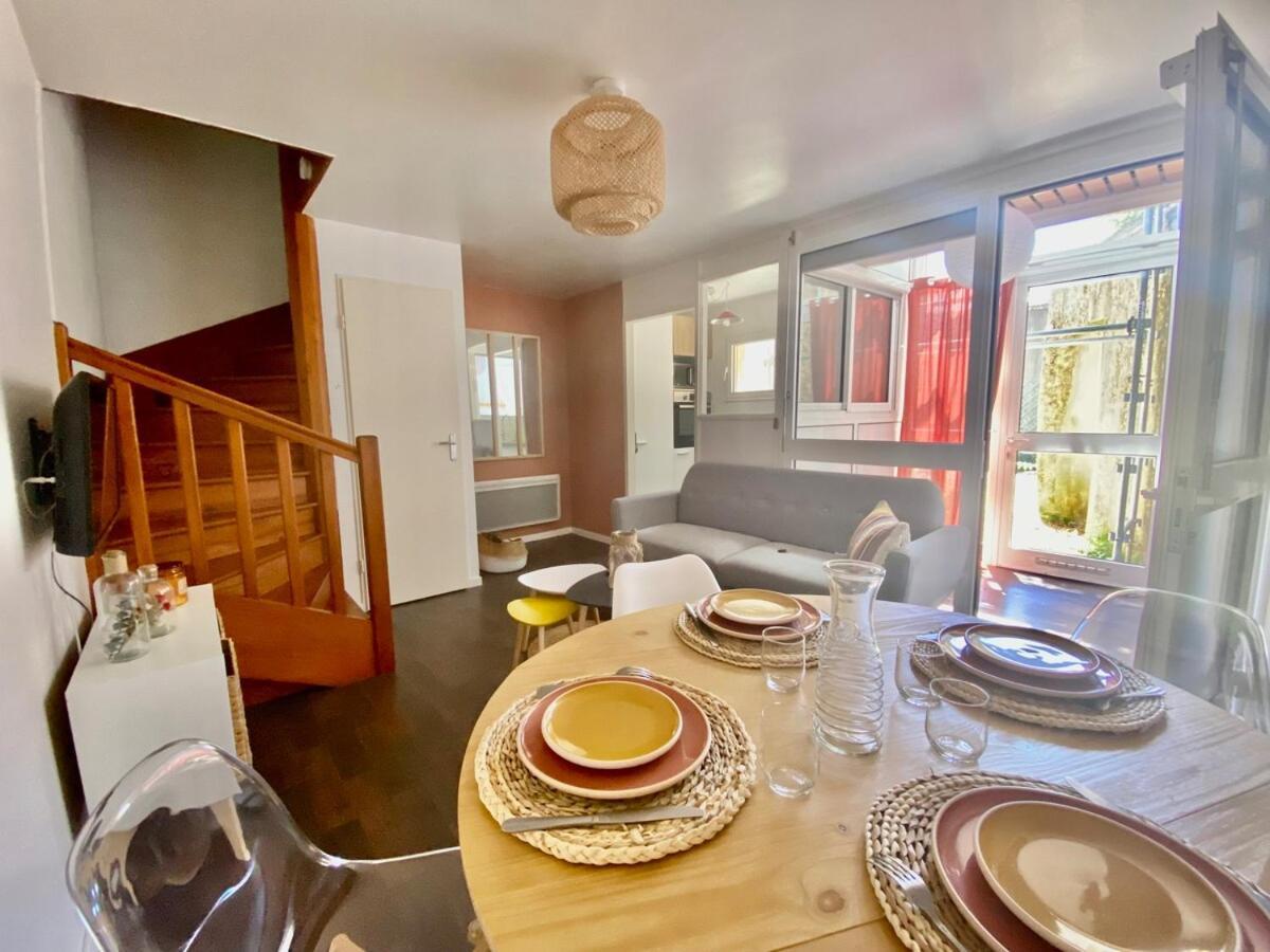 Le Carnot: City Centre With Parking Space Apartment Poitiers Exterior foto